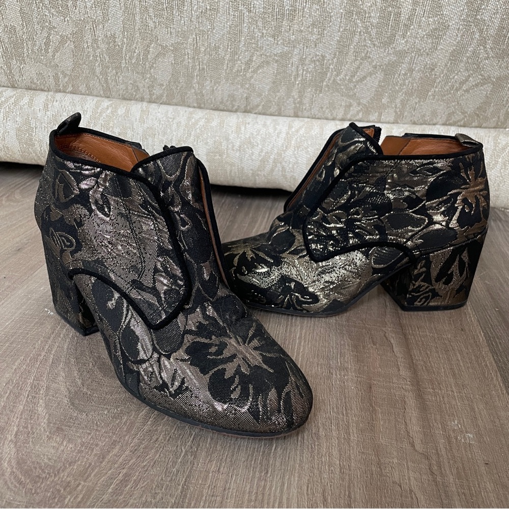Sarto by Franco Sarto Alfie Brocade Ankle Boots - Picture 2 of 6